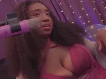 succubus_rosemilk from Chaturbate
