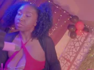 succubus_rosemilk from Chaturbate
