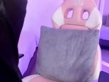 succubusdolly from Chaturbate