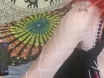 summerainzpuddles from Chaturbate