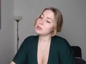 sunshinebeatrice11 from Chaturbate
