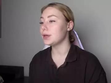 sunshinebeatrice11 from Chaturbate