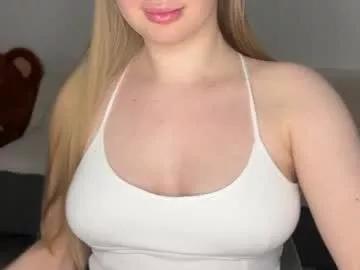 susie_dream_22 from Chaturbate