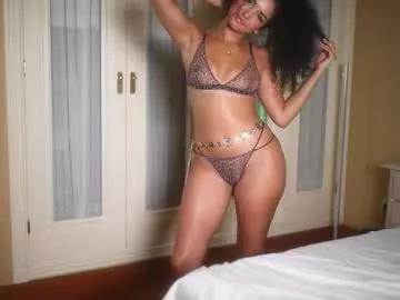 Suzysuza webcams show profile image 