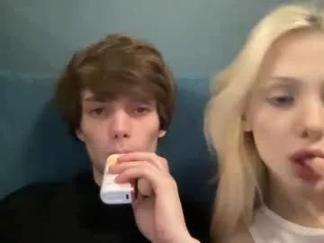 sweeetiee_couple from Chaturbate