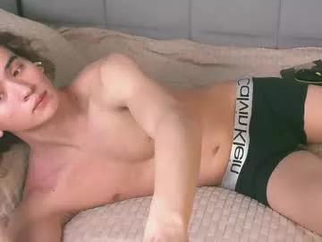 sweet_jamees from Chaturbate