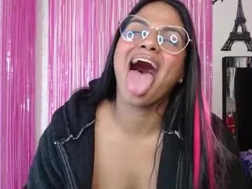 sweetalmaa from Chaturbate