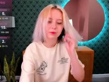 sweetestluna from Chaturbate