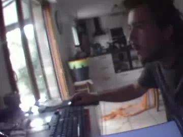 sweetguyss12 from Chaturbate