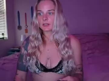 sweetlittleannie from Chaturbate