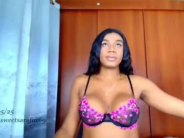 sweetsarafoxxx from Chaturbate