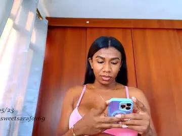 sweetsarafoxxx from Chaturbate