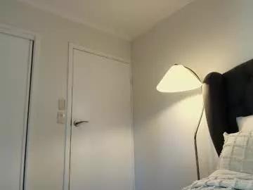 sweetshylax from Chaturbate