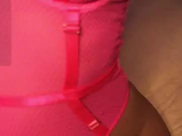 sweetsuckdick from Chaturbate