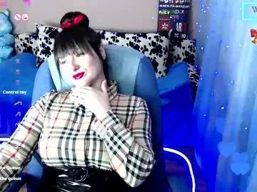 sweetsunnymila from Chaturbate