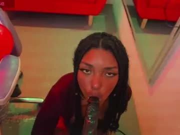 sweett_m00n from Chaturbate