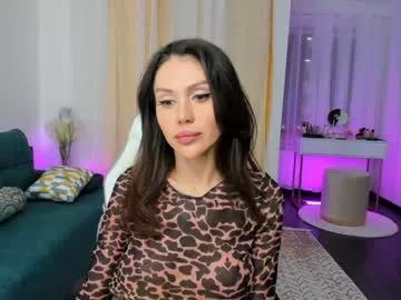 sweettinaaa from Chaturbate