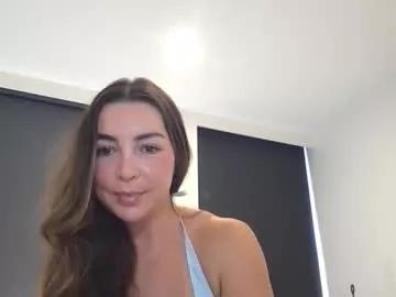 sweetukcassie from Chaturbate