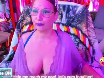sweetylisahard from Chaturbate