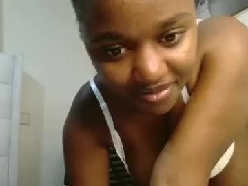 tannia004 from Chaturbate