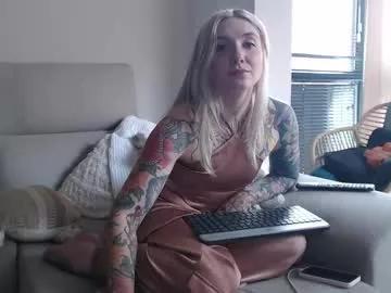 tattoobbgirl from Chaturbate