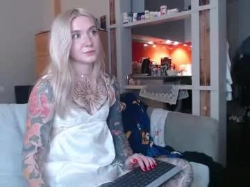 tattoobbgirl from Chaturbate