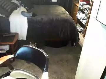 thehouseguy513 from Chaturbate