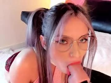 tiffanysuarez_ from Chaturbate