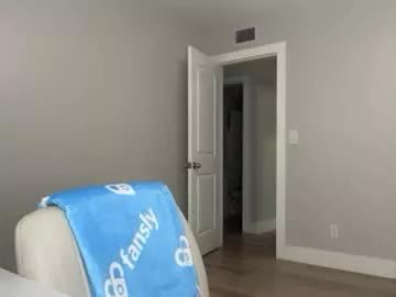 tiffstreatsxoxo from Chaturbate