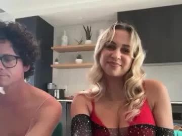 tiffstreatsxoxo from Chaturbate