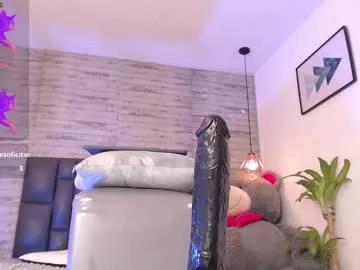 tinna__hottie from Chaturbate
