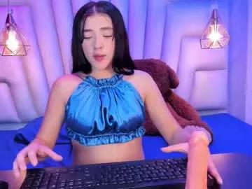 tinybelle_ on Chaturbate