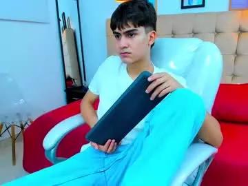 tommy18__ from Chaturbate