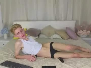 tommy18xxx from Chaturbate