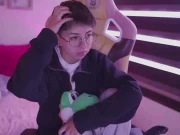 tommy_blue1 from Chaturbate