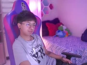 tommy_blue1 from Chaturbate