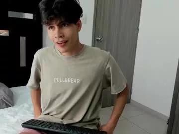 tommy_carlos from Chaturbate