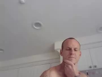 tommygunsfit from Chaturbate