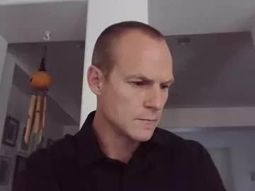 tommygunsfit from Chaturbate