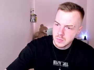 toohornyserj from Chaturbate