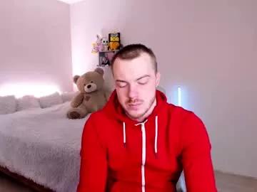 toohornyserj from Chaturbate