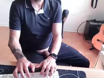 tt_boy2000 from Chaturbate