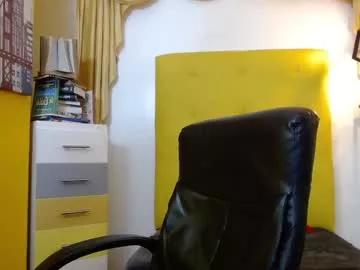 tulunaroja from Chaturbate