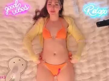 uwuxo from Chaturbate