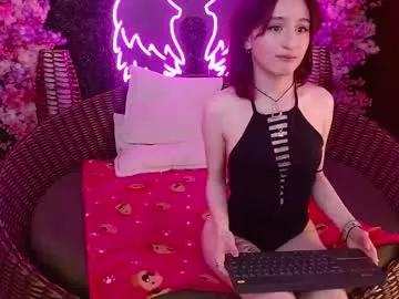 velvet_c4k3 from Chaturbate