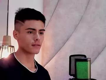 velvet_fenti from Chaturbate