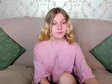 velvet_peach_ from Chaturbate