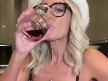 velvetbarbie from Chaturbate
