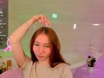 vikivixen from Chaturbate