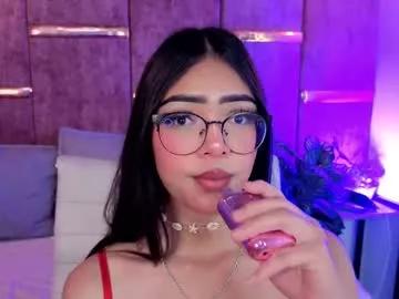 Viollettebylyly webcams show profile image 